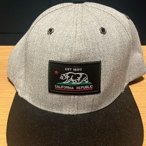 California Republic Hat Structured grey black adjustable